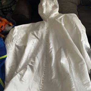 Allure Bridal Size 2 Wedding dress.